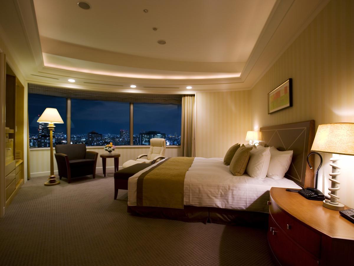 โรงแรมอิมพีเรียล โอซากา โรงแรม 5*